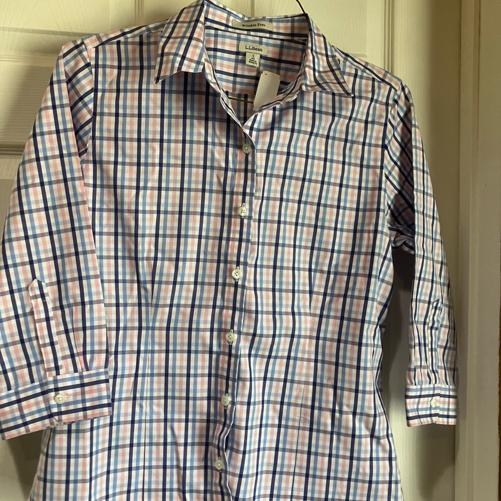 Wrinkle Free L.L.Bean ladies blouse